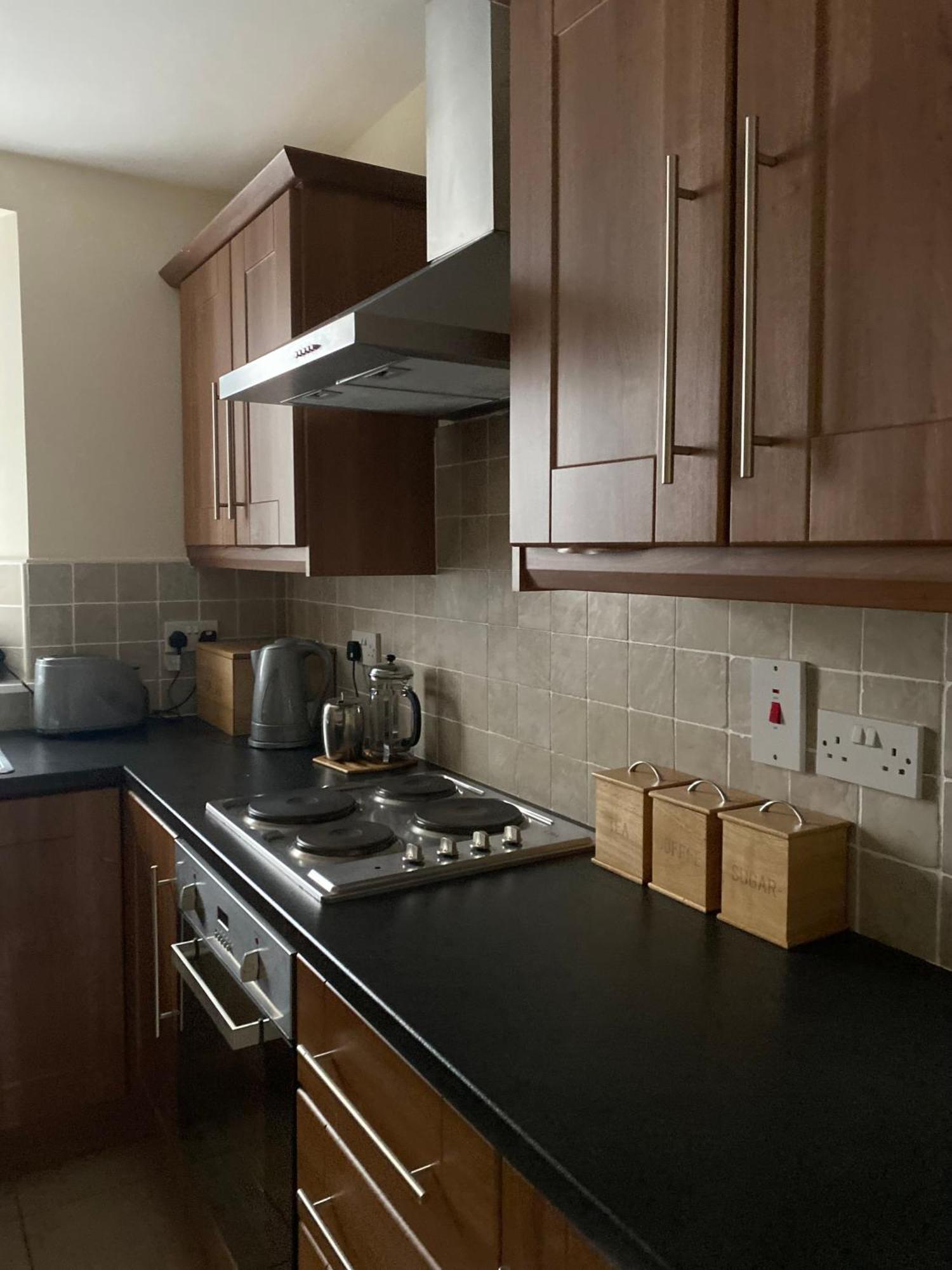 The Blue House Apartments Бушмілс Екстер'єр фото